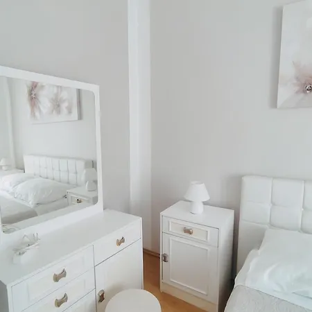 Lejlighed Fami Superior One Bedroom *